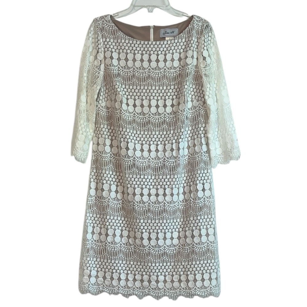 Jessica Howard 3/4 Sleeve Lace Sheath Dress